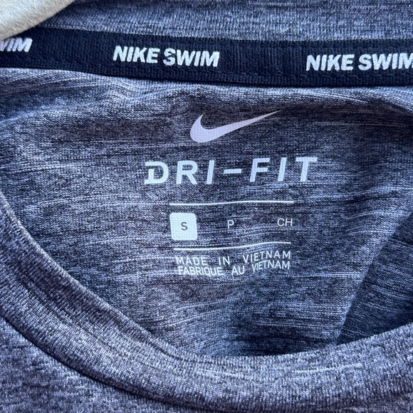 Nike Men's Gray Dri-Fit Shirt - Picture 5 of 5